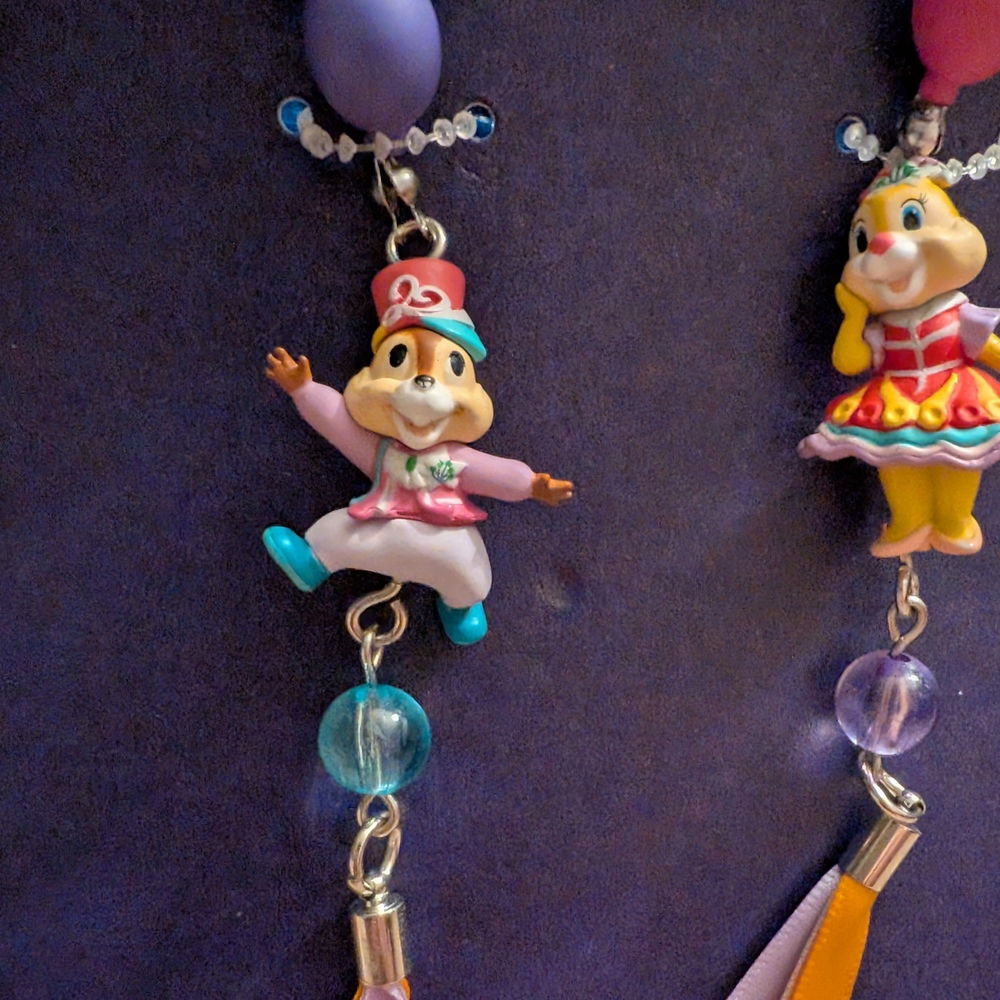 Exclusive Disneyland Hong Kong Keychains - Picture 7 of 8